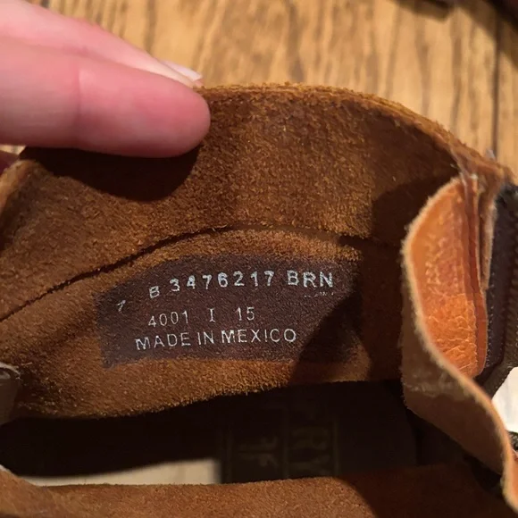 Genuine Frye Leather Ankle Boots size 7 - Picture 5 of 7